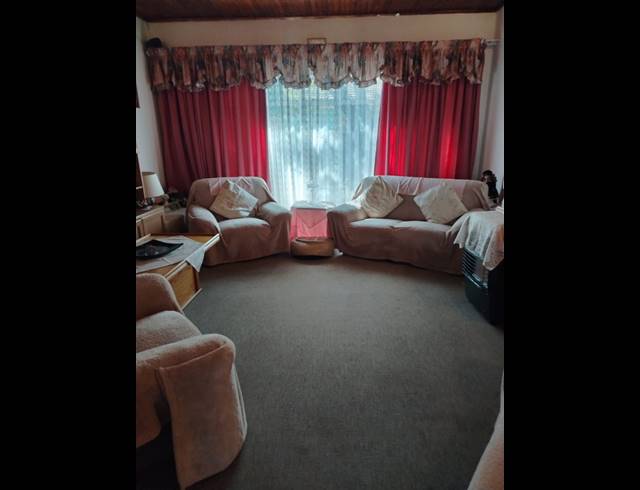 3 BEDROOM HOUSE FOR SALE IN PIONEER PARK